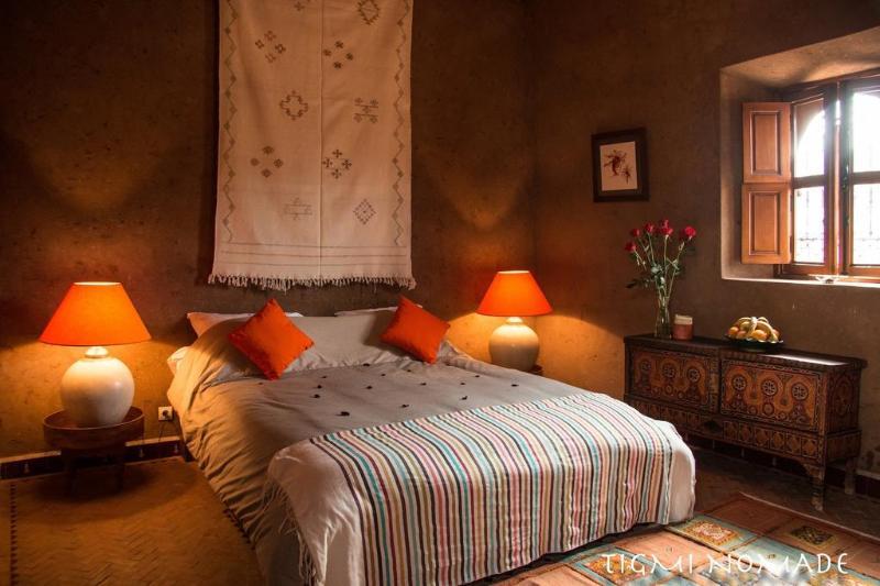 Tigmi Bed and Breakfast Oumnas Eksteriør billede